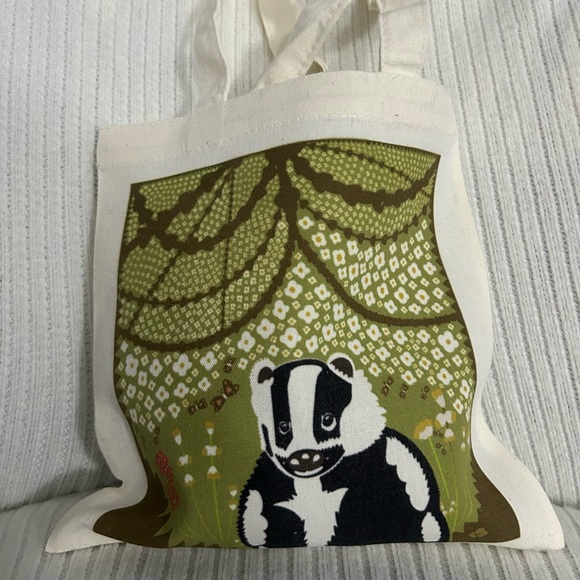 Canvas Tote Bag with cute original Badger design. - Picture 1 of 5